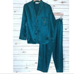 Victoria’s Secret satin pajamas set M/L vintage gold label like new condition